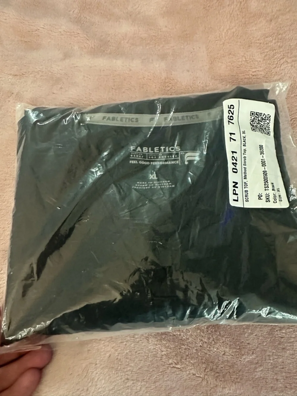 Fabletics Black Performance Tee - Picture 1 of 1